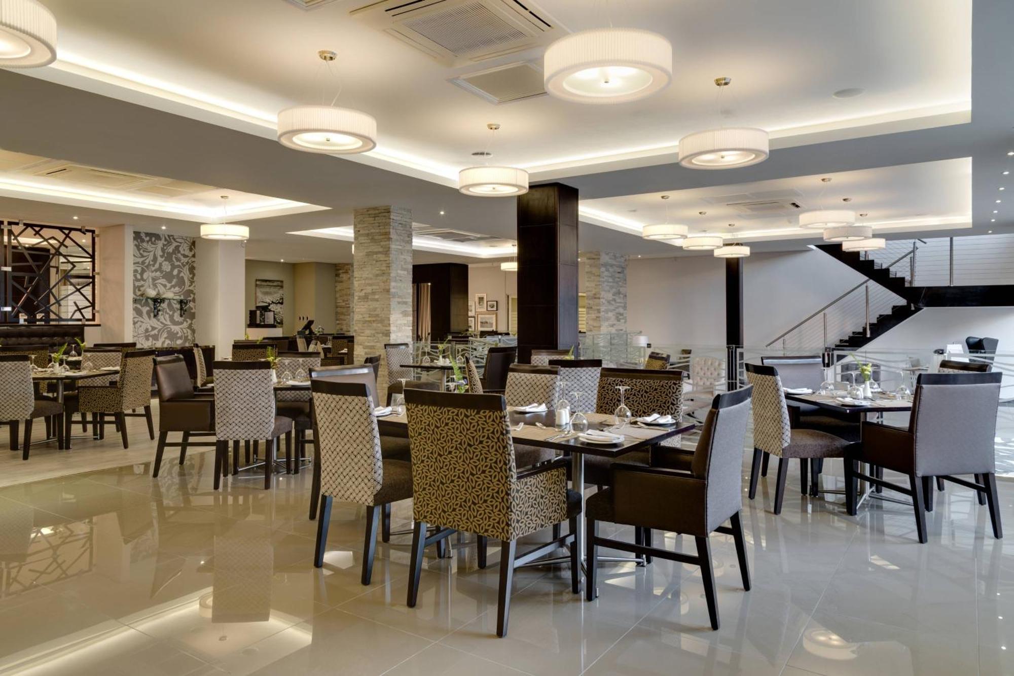 Protea Hotel By Marriott Upington Exterior photo