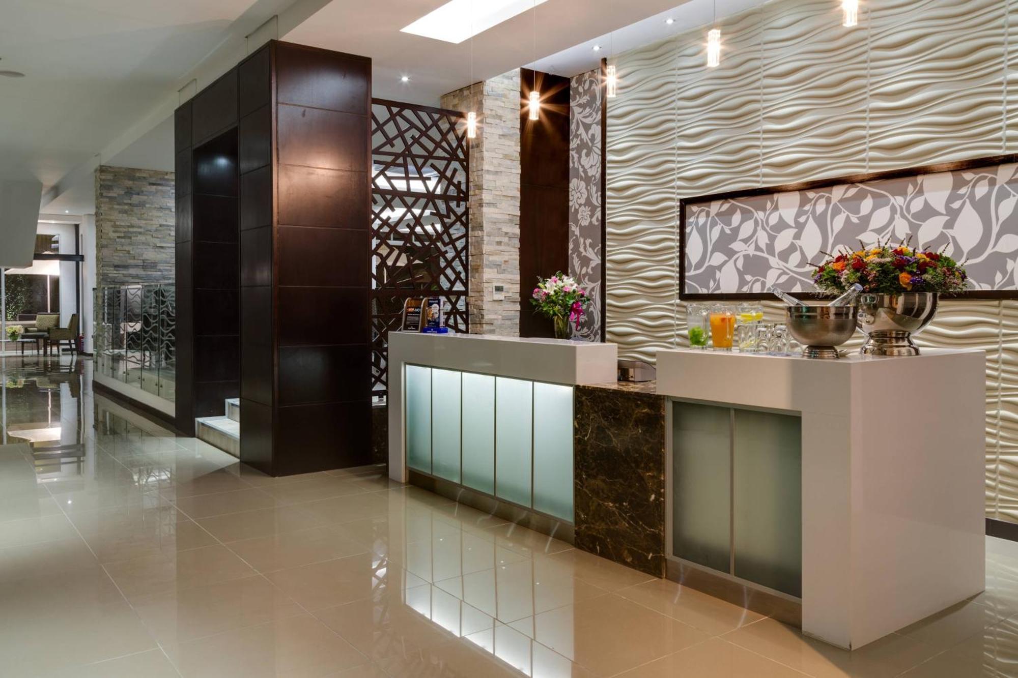 Protea Hotel By Marriott Upington Exterior photo